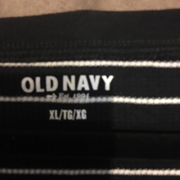 Old navy long sleeve shirt - Picture 2 of 2